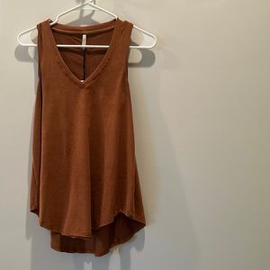 High low brown tank